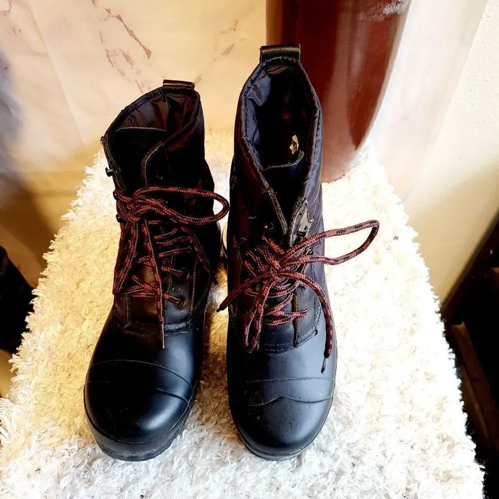 Hunter black quilted shaft winter boots